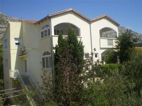 Apartmaji Roko&Lovre Starigrad-Paklenica