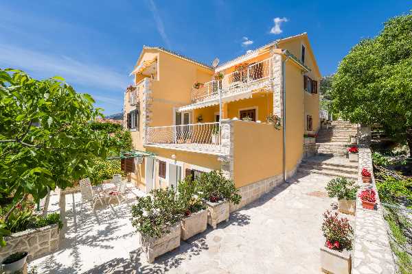 Apartmaji Apartmani Nada BOL