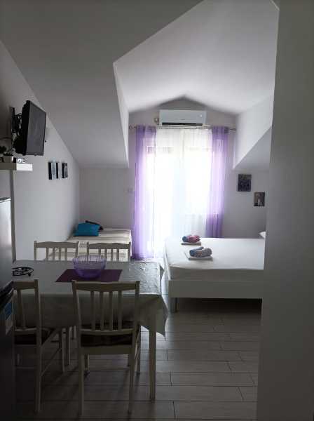 Apartmaji Anita Vodice