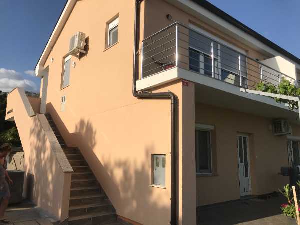 Apartmaji KUČA ZA ODMOR Seline