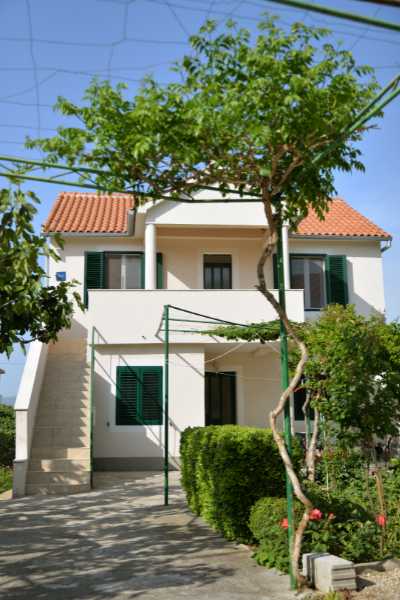 Apartmaji Mladenka Murter
